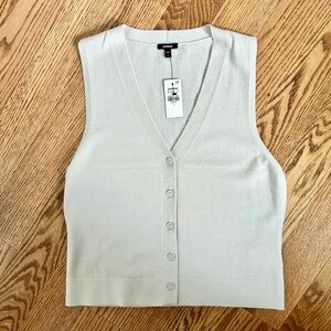 NWT Express button Front Vest Small